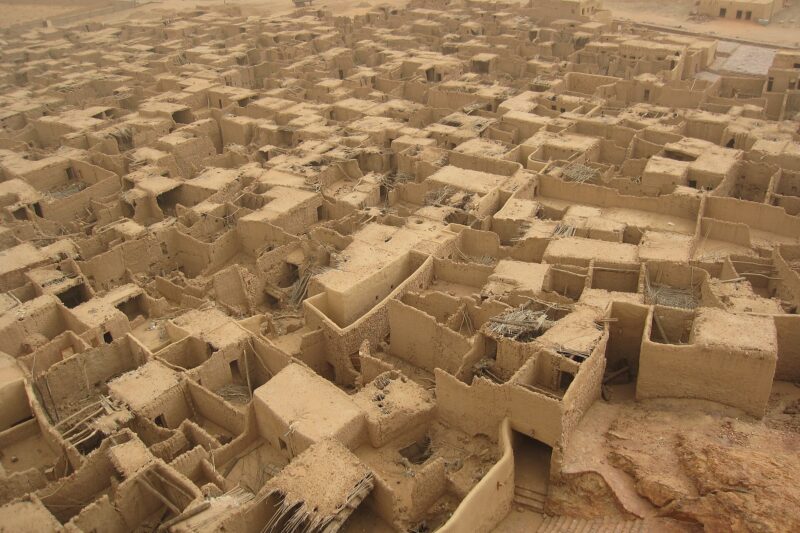 Restored mudbrick lanes of AlUla Old Town, the heritage side of the alula old town vs desert resorts choice