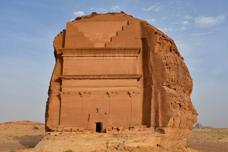 Qasr al-Farid tomb at Hegra, the icon travellers see when learning how to visit Hegra in AlUla