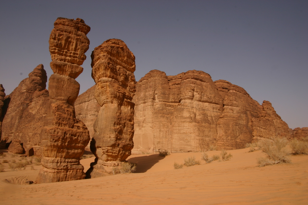 AlUla weather over desert sandstone cliffs and clear blue sky